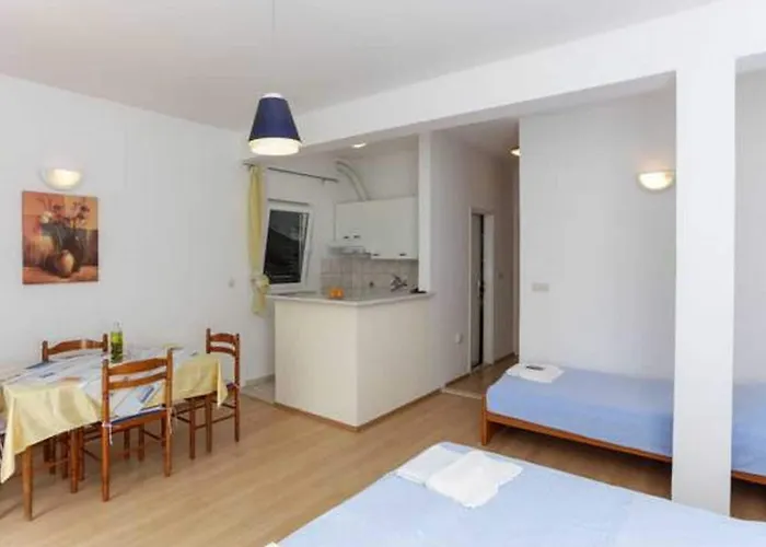 Posta - Comfort With Balcony And Sea View - 1 Saplunara
