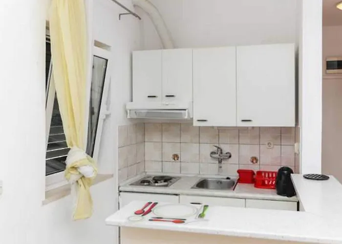 Posta - Comfort With Balcony And Sea View - 1 Apartment